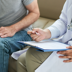 Dementia screening test adapted for people with hearing problems